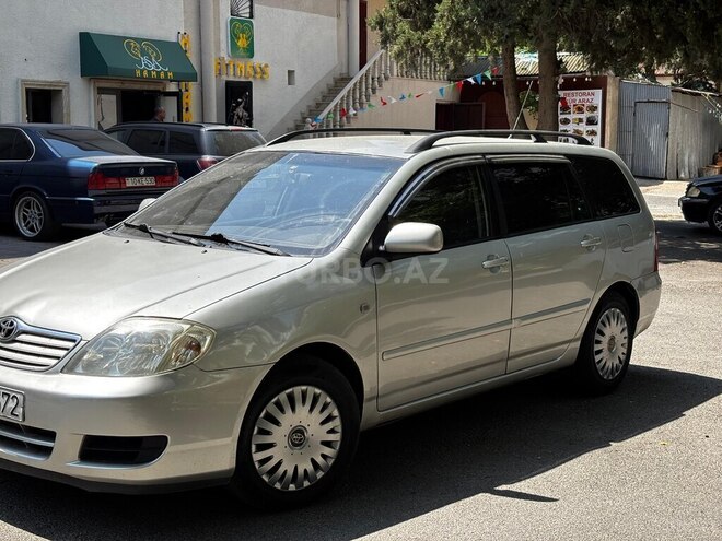 Toyota Corolla 2005, 410,000 km - 1.4 l - Bakı