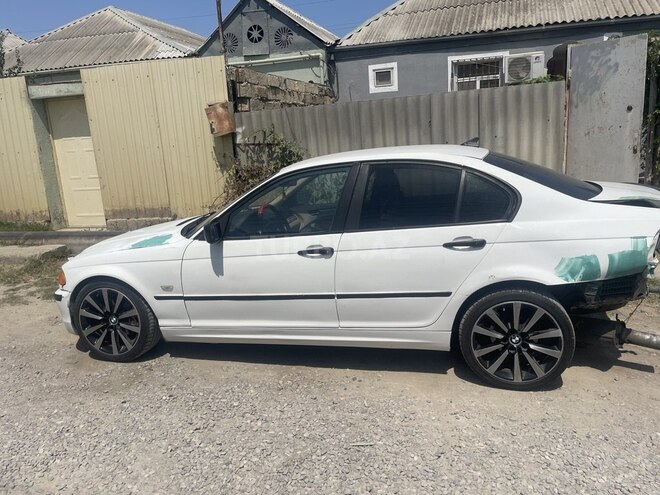 BMW 318 2001, 328,423 km - 1.9 l - Bakı