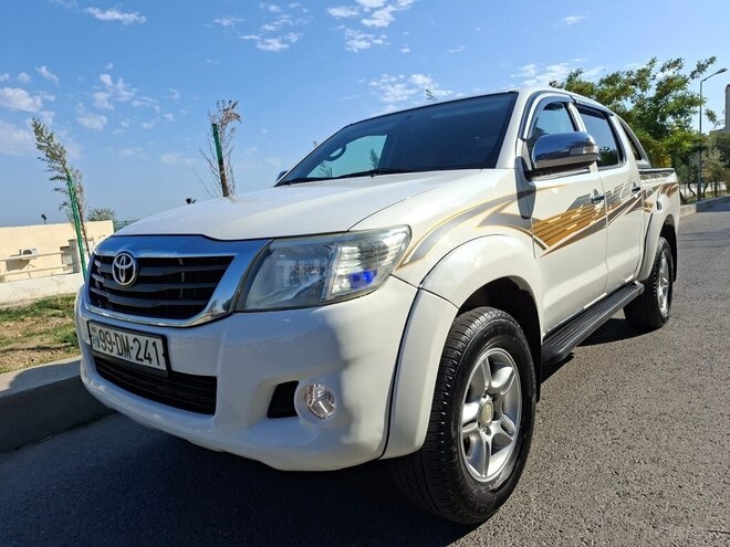 Toyota Hilux 2012, 230,000 km - 2.5 l - Bakı