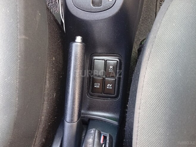 Toyota Aqua 2015, 112,000 km - 1.5 l - Bakı