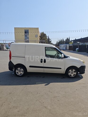 Fiat Doblo 2011, 220,000 km - 1.3 l - Bakı