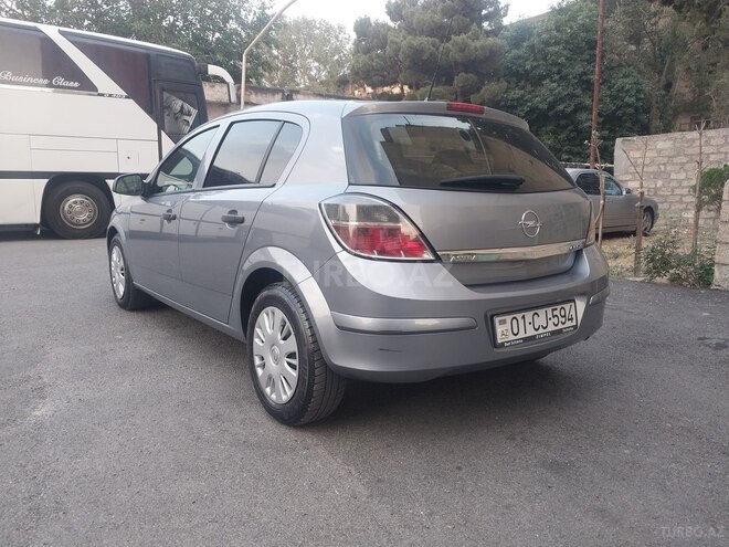 Opel Astra 2009, 156,000 km - 1.4 l - Bakı