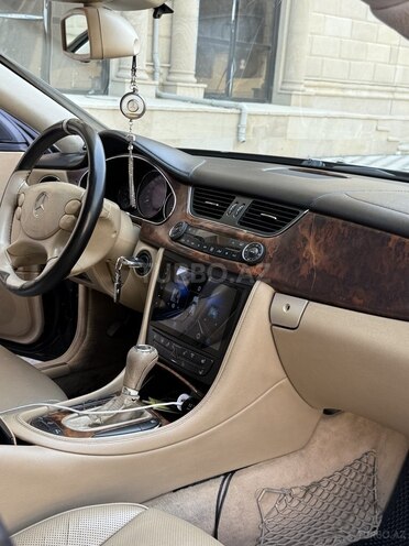 Mercedes CLS 350 2005, 300,000 km - 3.5 l - Bakı