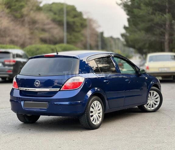 Opel Astra 2005, 203,000 km - 1.4 l - Qusar