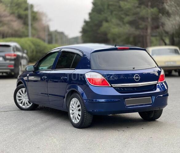 Opel Astra 2005, 203,000 km - 1.4 l - Qusar