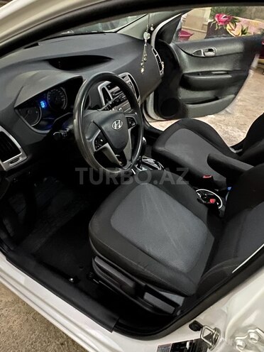 Hyundai i20 2012, 185,000 km - 1.4 l - Bakı
