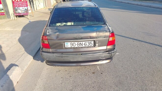 Opel Astra 1996, 280,000 km - 1.6 l - Bakı