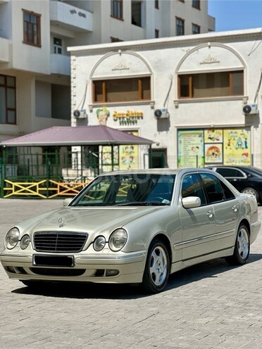 Mercedes E 240 2001, 265,235 km - 2.4 l - Bakı