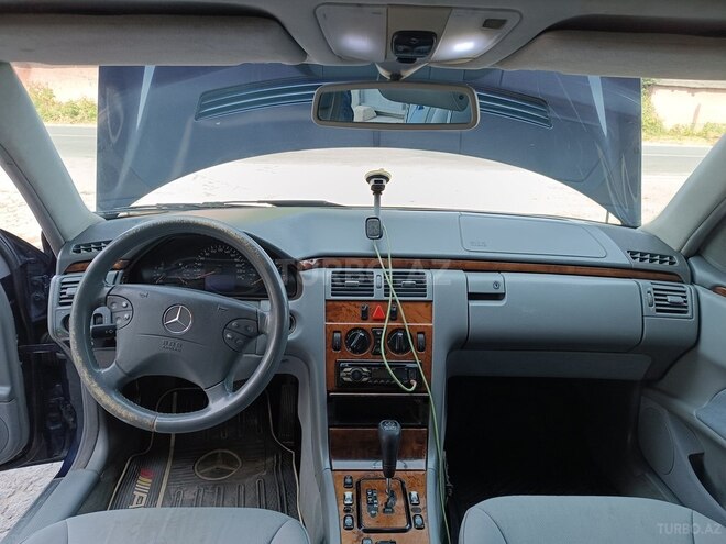 Mercedes E 240 1999, 241,682 km - 2.4 l - Oğuz