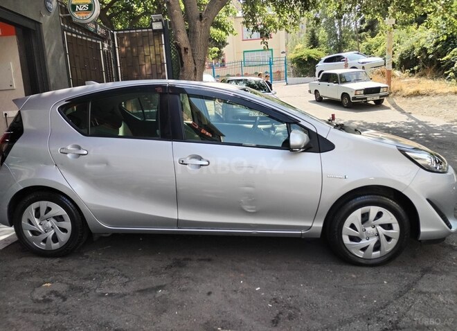 Toyota Aqua 2019, 82,000 km - 1.5 l - Bakı