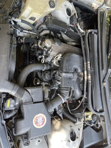 BMW 318 1999, 333,000 km - 1.9 l - Bakı