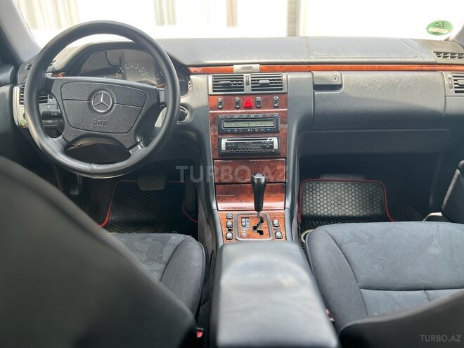 Mercedes E 200 1999, 382,000 km - 2.0 л - Gəncə