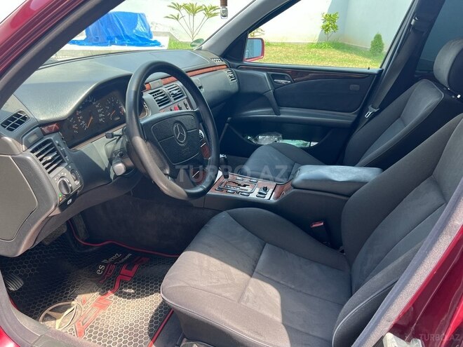 Mercedes E 200 1999, 382,000 km - 2.0 л - Gəncə
