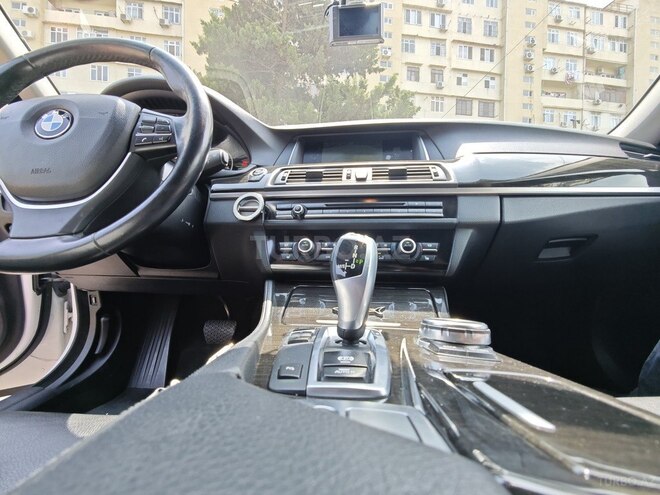 BMW 520 2014, 143,000 km - 2.0 l - Bakı