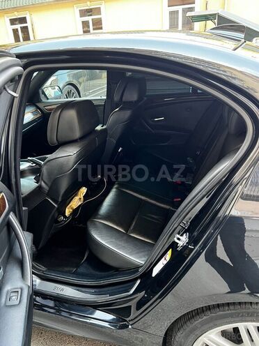 BMW 525 2008, 320,000 km - 2.5 l - Bakı