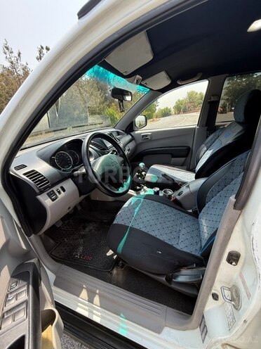 Mitsubishi L200 2010, 334,865 km - 2.5 l - Ağsu
