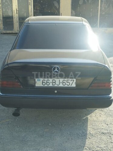 Mercedes E 300 1991, 300,000 km - 2.0 l - Sumqayıt