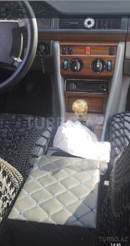 Mercedes E 300 1991, 300,000 km - 2.0 l - Sumqayıt
