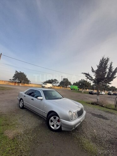 Mercedes E 240 1998, 334,000 km - 2.4 l - Lənkəran