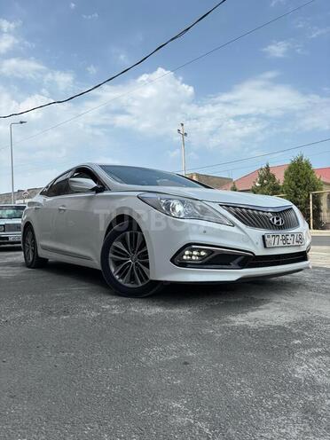 Hyundai Grandeur 2015, 219,000 km - 2.4 л - Quba
