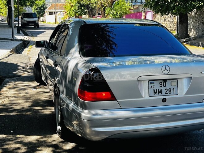Mercedes C 240 2000, 356,000 km - 2.4 l - Şəki