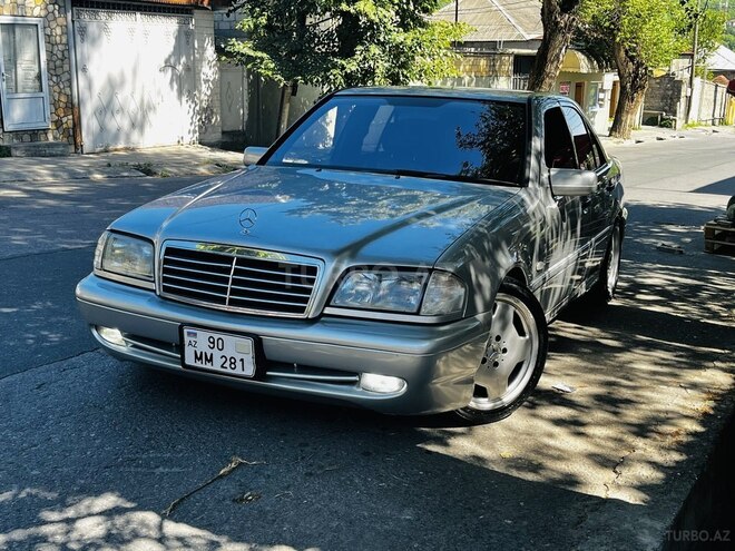 Mercedes C 240 2000, 356,000 km - 2.4 l - Şəki