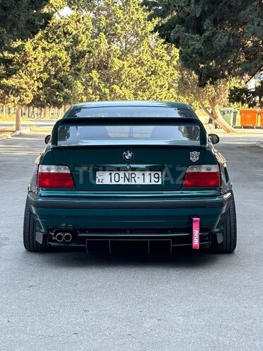 BMW 320 1994, 472,000 km - 2.0 л - Qazax