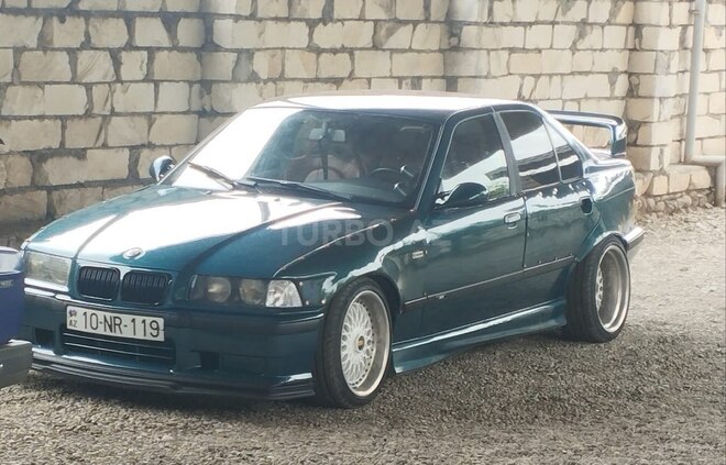 BMW 320 1994, 472,000 km - 2.0 л - Qazax