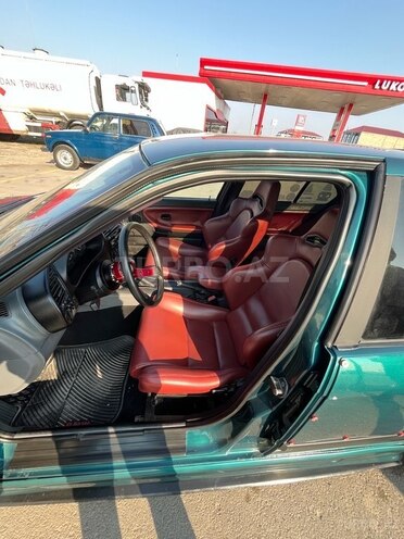BMW 320 1994, 472,000 km - 2.0 л - Qazax