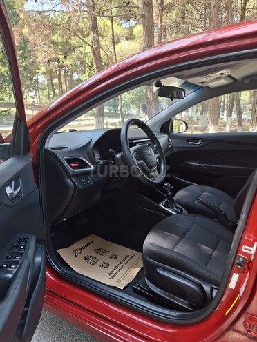 Hyundai Accent 2019, 109,680 km - 1.6 l - Sumqayıt