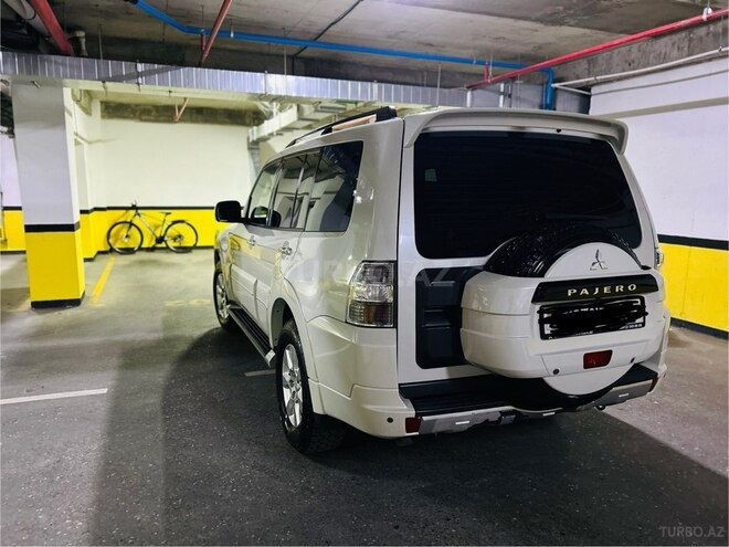 Mitsubishi Pajero 2015, 128,000 km - 3.0 л - Bakı