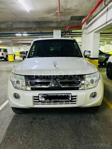 Mitsubishi Pajero 2015, 128,000 km - 3.0 л - Bakı