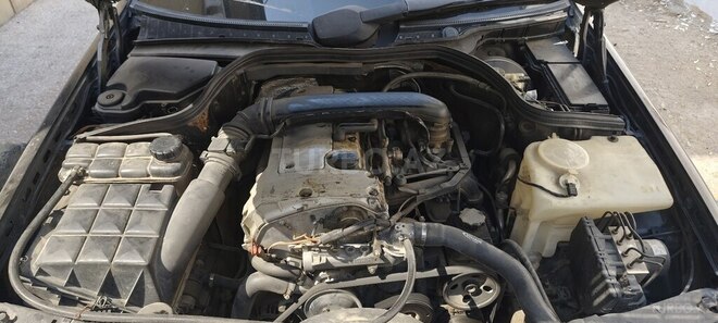 Mercedes C 200 2000, 432,366 km - 2.0 l - Bakı
