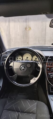 Mercedes C 200 2000, 432,366 km - 2.0 l - Bakı