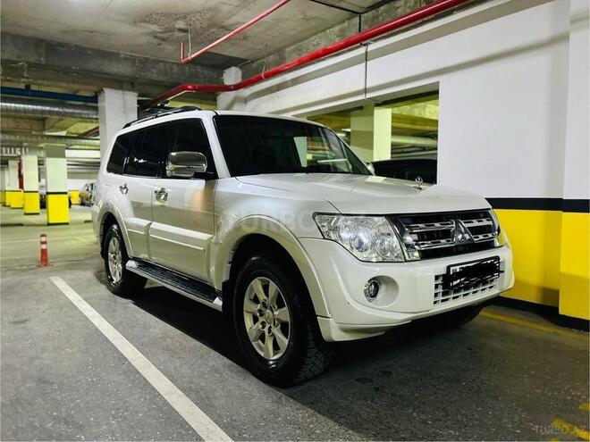 Mitsubishi Pajero 2015, 128,000 km - 3.0 л - Bakı