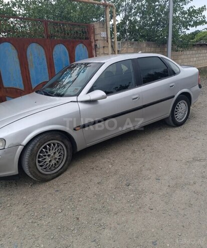 Opel Vectra 1996, 224,320 km - 1.6 l - Mingəçevir