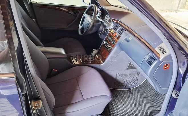 Mercedes E 220 2001, 420,000 km - 2.2 l - Şirvan