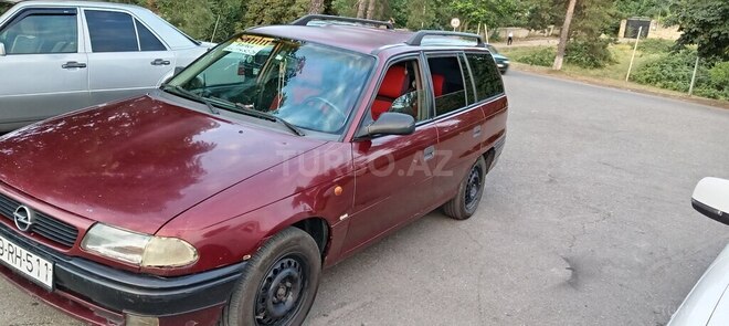 Opel Astra 1996, 677,785 km - 1.6 l - Quba
