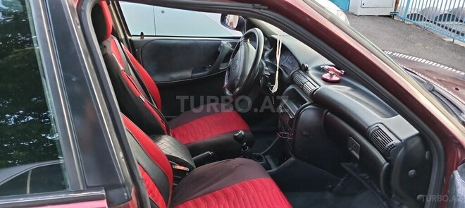 Opel Astra 1996, 677,785 km - 1.6 l - Quba
