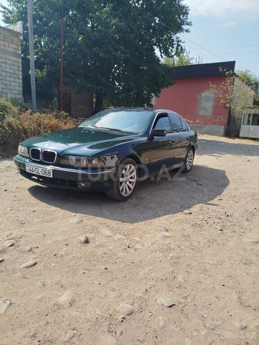 BMW 520 1996, 300,000 km - 2.0 l - Masallı