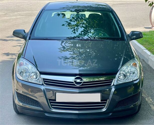 Opel Astra 2009, 228,000 km - 1.4 l - Gəncə