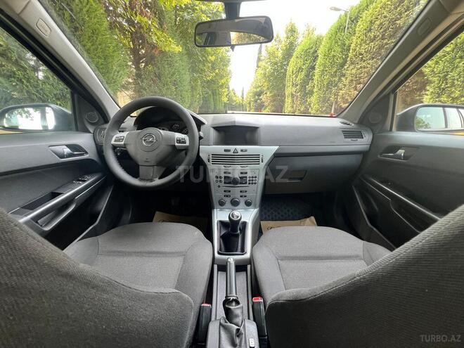 Opel Astra 2009, 228,000 km - 1.4 l - Gəncə