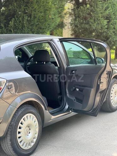 Opel Astra 2009, 228,000 km - 1.4 l - Gəncə