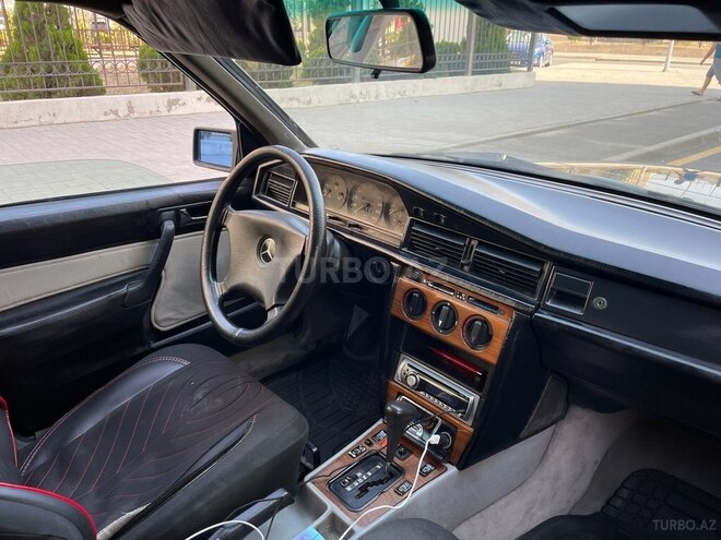 Mercedes 190 1993, 342,728 km - 2.0 л - Bakı
