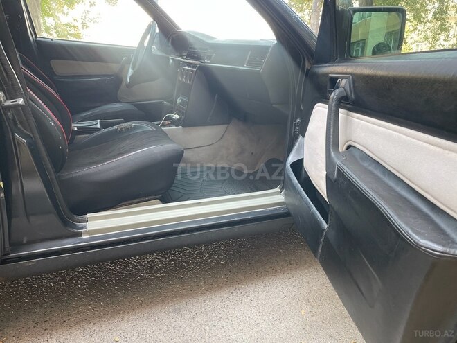 Mercedes 190 1993, 342,728 km - 2.0 л - Bakı