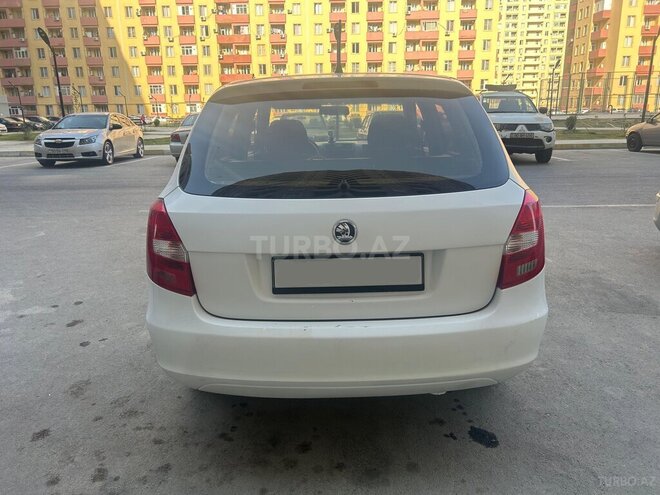 Skoda Fabia 2013, 337,000 km - 1.2 l - Bakı