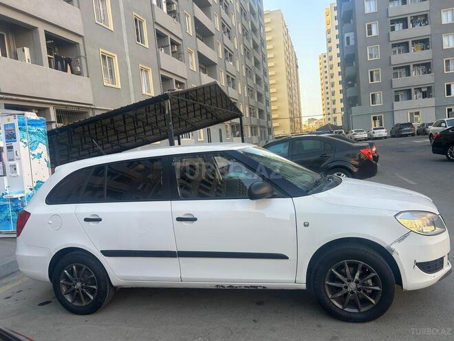 Skoda Fabia 2013, 337,000 km - 1.2 l - Bakı