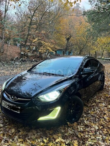 Hyundai Elantra 2015, 280,026 km - 1.8 l - Masallı