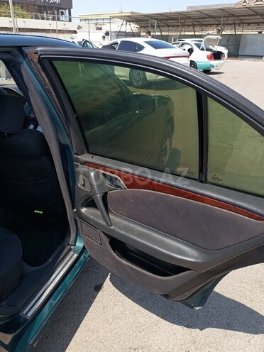Mercedes E 220 d 1998, 300,000 km - 2.2 л - Bakı