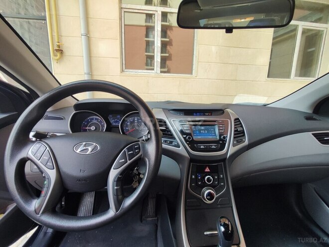 Hyundai Elantra 2015, 129,552 km - 1.8 л - Bakı
